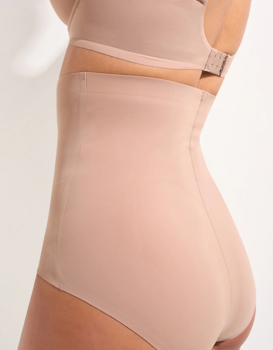 High waisted Brief Shapewear - Image 3